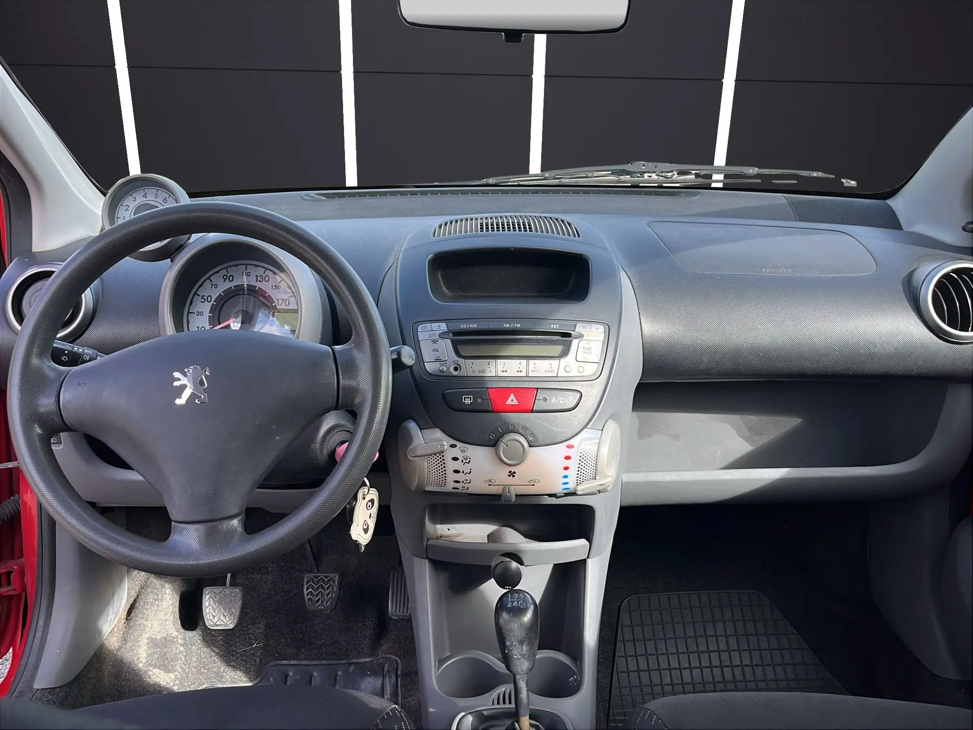 Peugeot 106 interno console