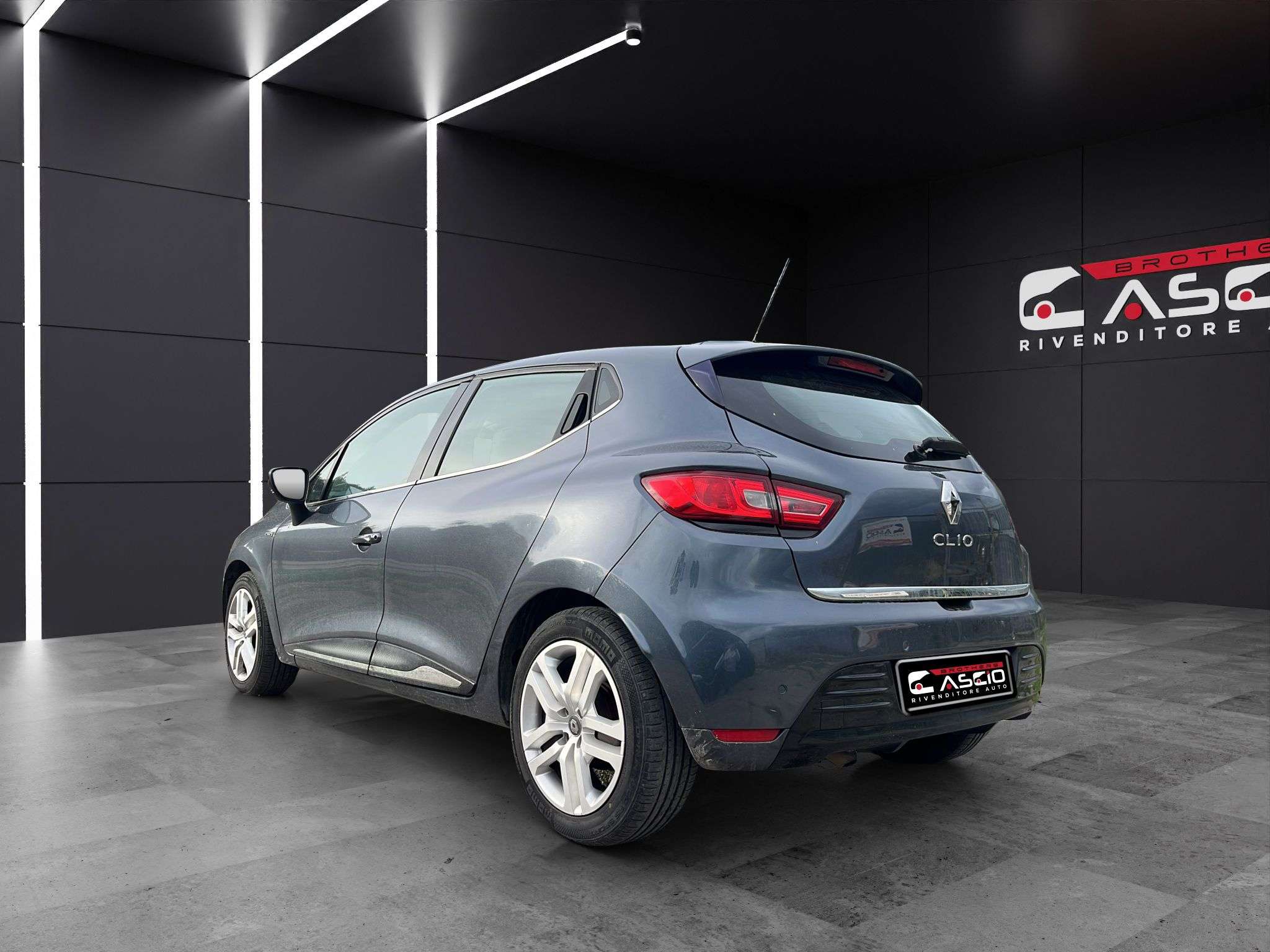 WhatsApp Image 2025-11-18 at 15.08.53 (2)