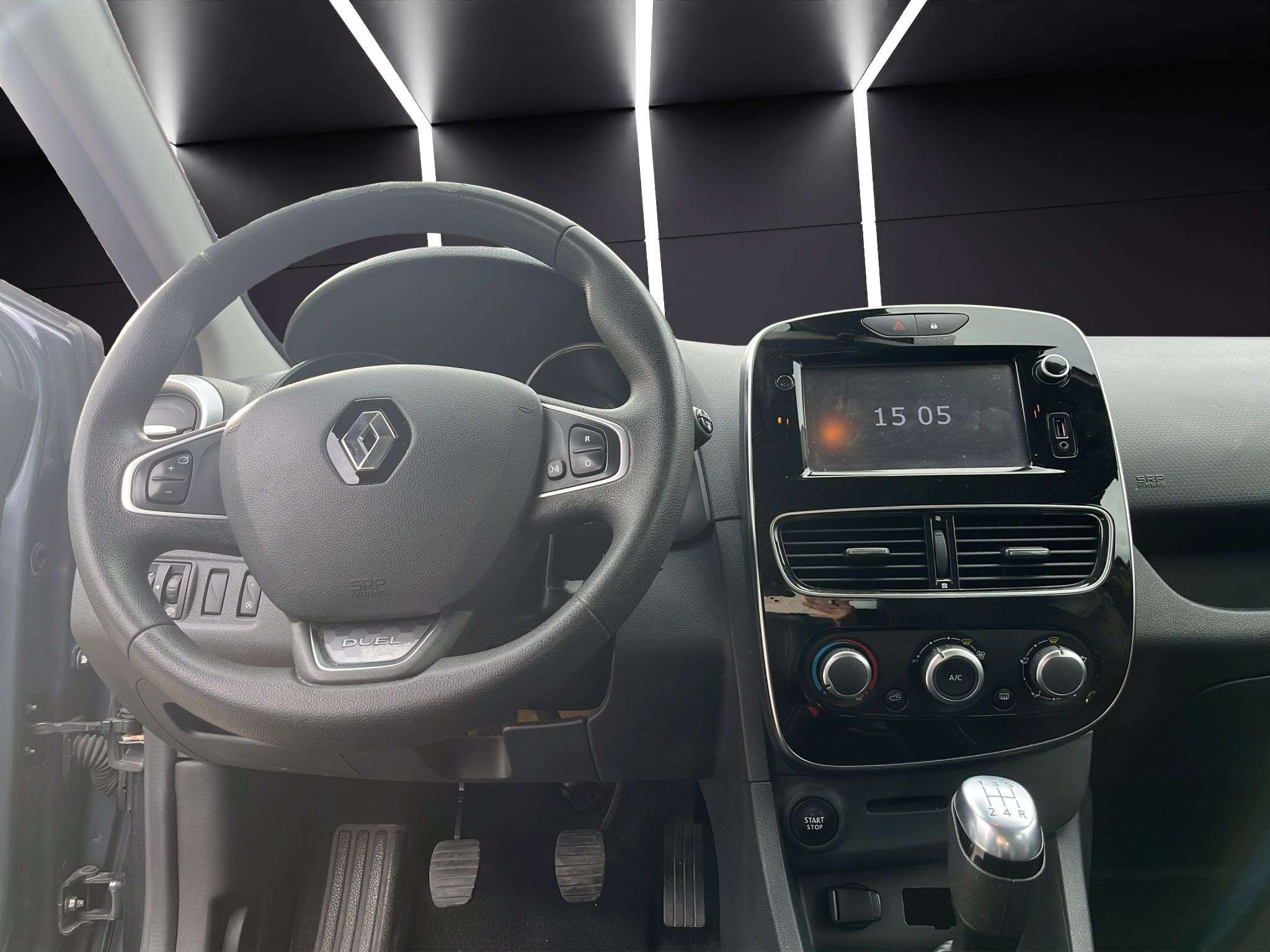 WhatsApp Image 2025-11-18 at 15.08.59 (2)