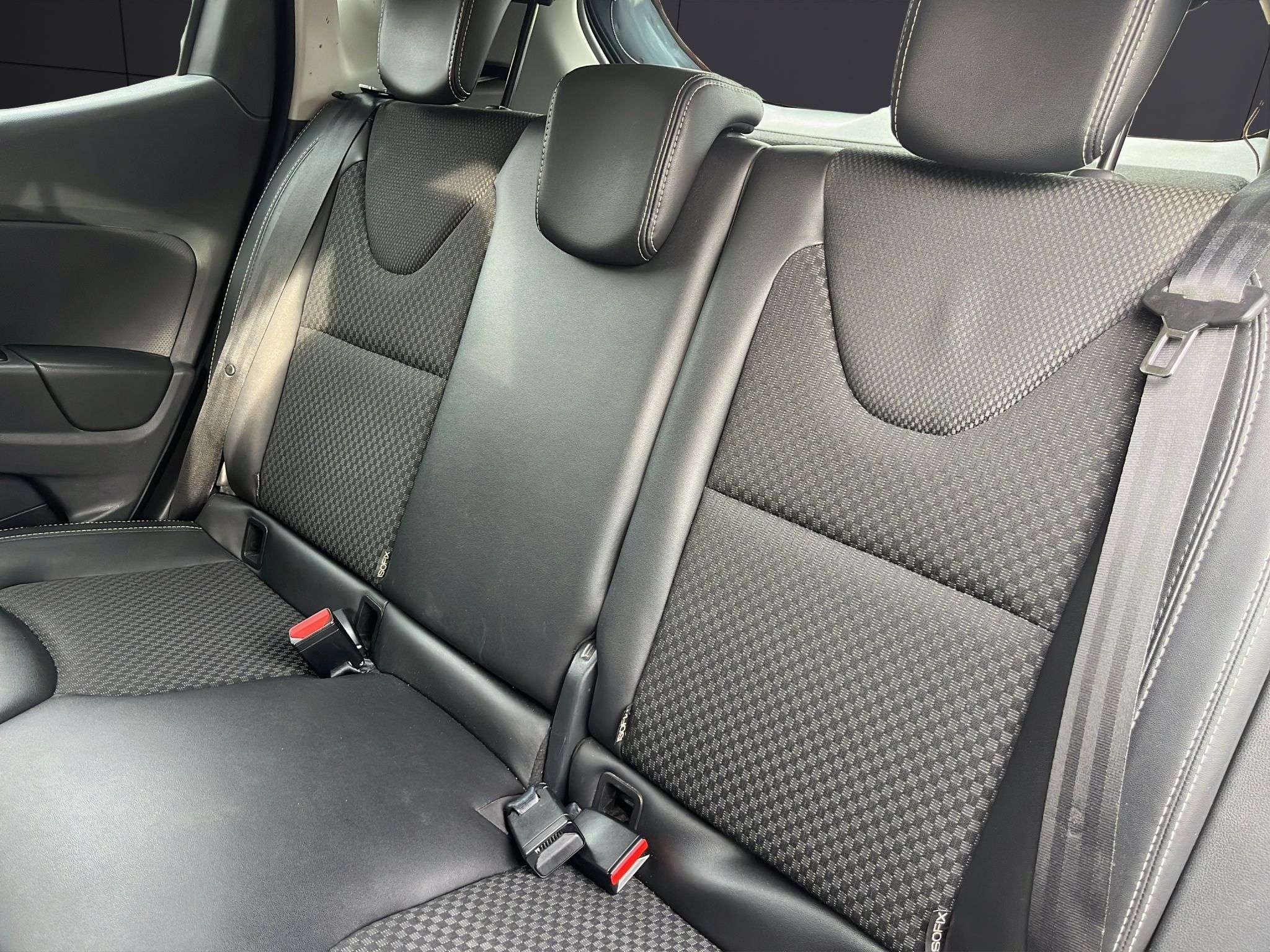 WhatsApp Image 2025-11-18 at 15.09.00